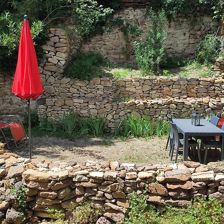 Les Insolites De Champeix Exterior foto